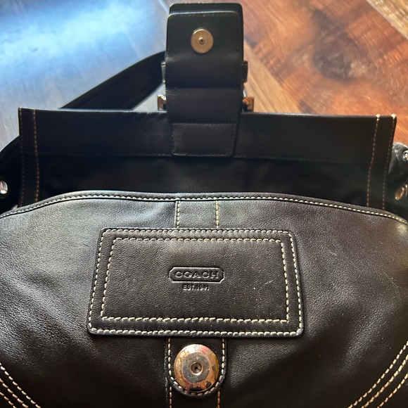 *COACH* Handbag - Picture 8 of 8